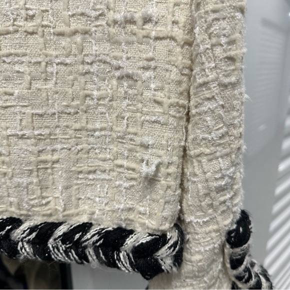 Chanel White Tweed Zip-Up Jacket 36 - Picture 13 of 16